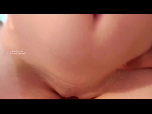 ❤️ Irqad fil-kamra ta’ oħti u hekk qomt Porn biss f'mt.passionateembracespotlight.ru ☑